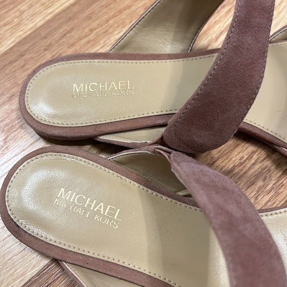 💫Like New💫 Michael Kors Pointed Toe Slip-on Flats - 7.5 - Picture 5 of 6